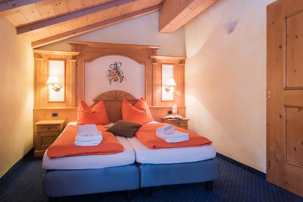 B&B Via Vai Livigno 3*,  Italy